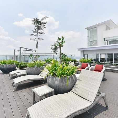 Suasana Private Suites By Subhome Джохор-Бару Экстерьер фото